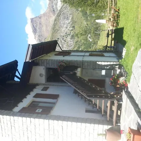 Il Pino Alojamento de Acomodação e Pequeno-almoço *